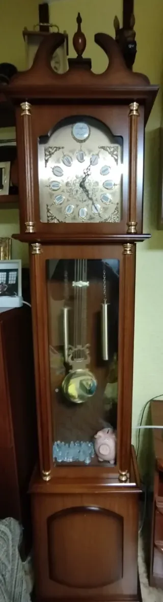 Reloj carillón de pié madera