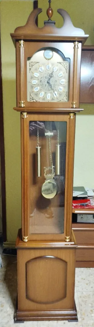 Reloj carillón de pié madera