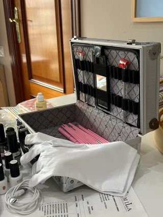 Kit Uñas Acrílicas/Gel con Maletín Thuya