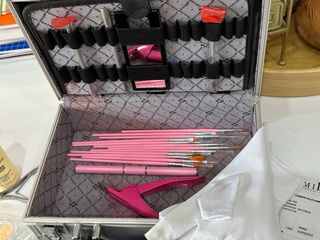 Kit Uñas Acrílicas/Gel con Maletín Thuya