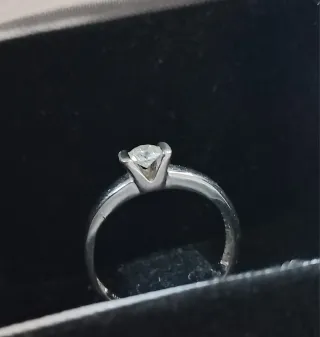 Anillo Oro 18k con Brillante 0.35ct