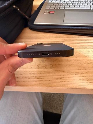 iPhone 16e Negro