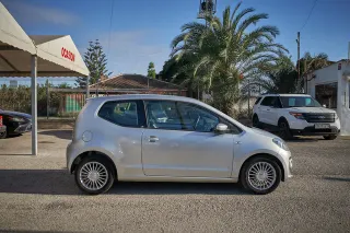 Volkswagen up! 2013