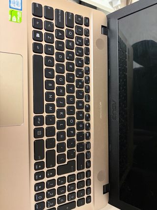 Portátil Asus 15” Beige/Plata