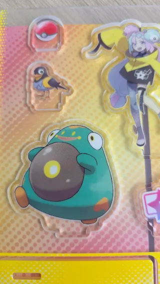Figuras Pokémon Bellibolt Ex Kissara + Pegatina