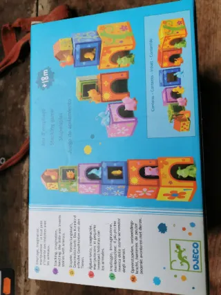 Torre de casitas para animalitos Djeco