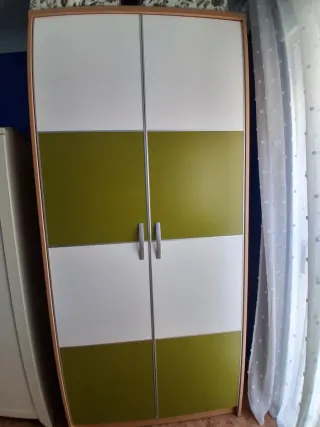 Estantería juvenil madera y verde