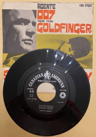 45 giri Santo & Johnny - Goldfinger 1965