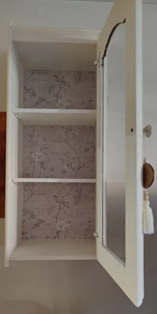Vitrina colgante de pared