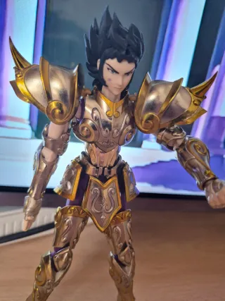 Figura Saint Seiya shura de Capricornio bandai