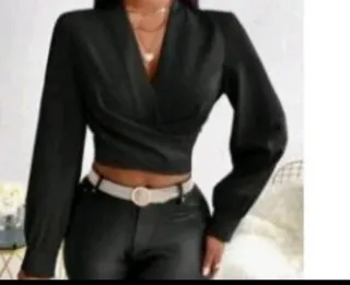 Top Negro Manga Larga Cruzado