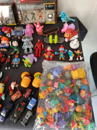 Lote de juguetes variados