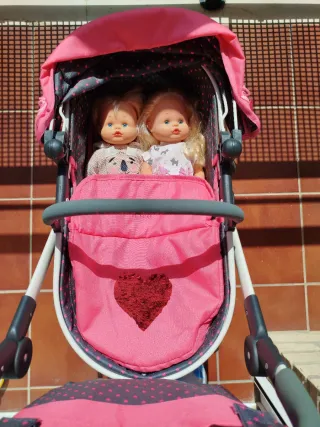 Oferta!! Carro de muñecas rosa + 2 nenucos