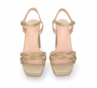 Tacones dorados brillo