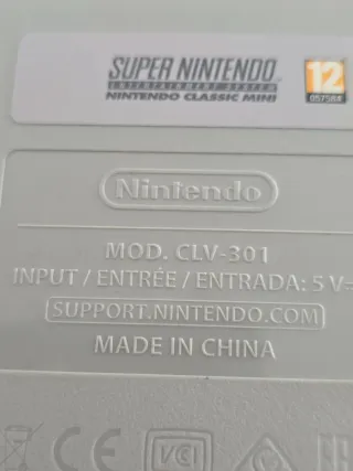 Super Nintendo Mini SNES Classic + 2 Mandos
