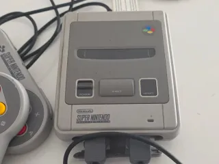 Super Nintendo Mini SNES Classic + 2 Mandos