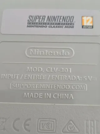 Super Nintendo Mini SNES Classic + 2 Mandos