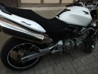 Honda hornet 600