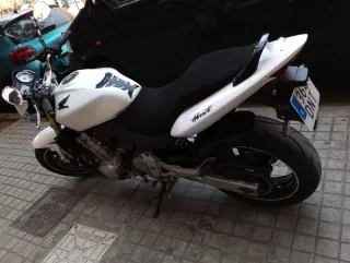 Honda hornet 600