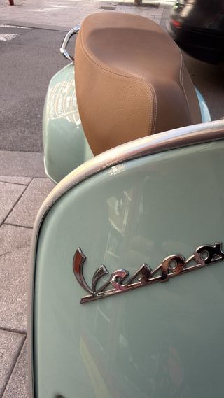 Vespa GTS 125 Scooter Automática