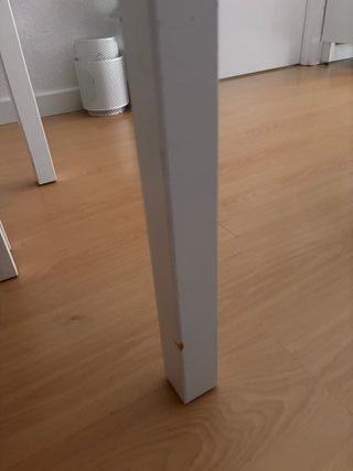 Mesa y 4 Sillas Ikea Blancas