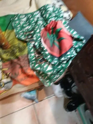 Banderas Bob Marley y Máscara Rastafari y incensia