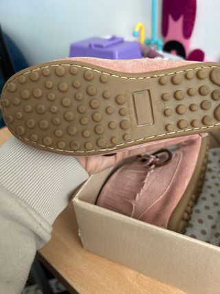 Botas de niña preguntar si. Compromiso