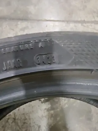 Neumático Goodyear 225/40 R19