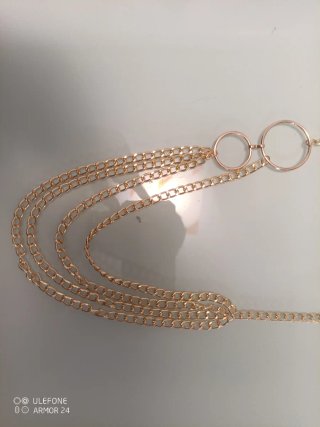 Collar cadena dorada con círculos