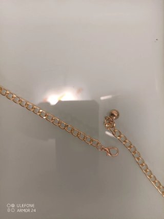 Collar cadena dorada con círculos