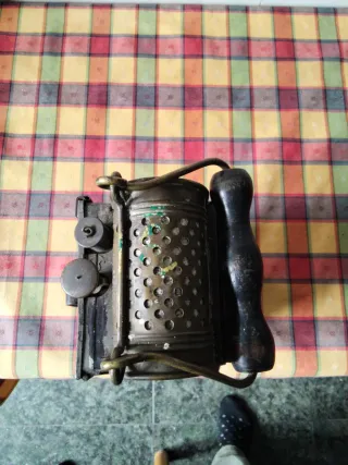 Linterna ferroviaria de carburo antigua