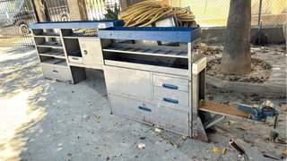 Muebles para furgoneta con cajones y gato