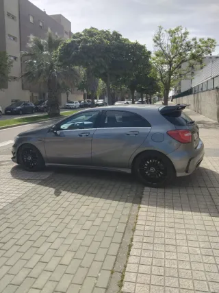 Mercedes-Benz Clase A 45 AMG 361 cv2013