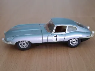 Jaguar E-Type 1/24