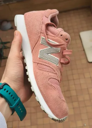 Zapatillas New Balance 373 Rosa y Gris, muy buenos