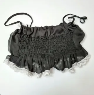 Top Coquette Negro Hecho a Mano