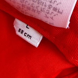 Gorra Balenciaga Roja