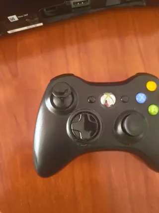 Xbox 360 + 3 Juegos + Mando