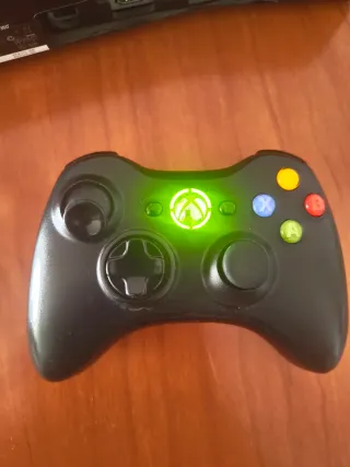 Xbox 360 + 3 Juegos + Mando