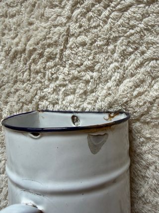 Antigua jarra para lavativas esmaltada