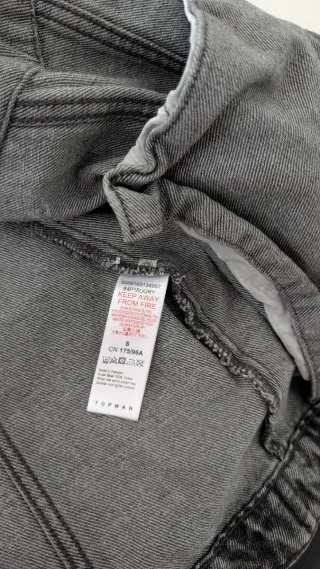Chaqueta vaquera Topman gris desgastada