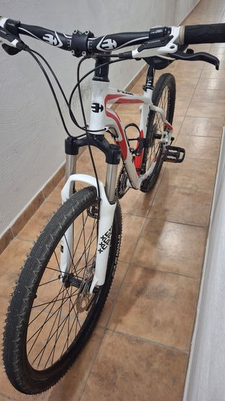 Bicicleta BH Peak 26 Blanca y Roja