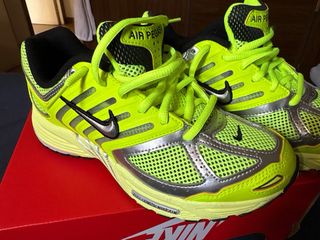 Nike Air Pegasus Amarillo y Plateado