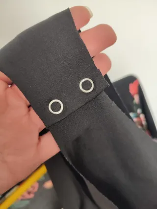 Body Bershka floral manga larga talla M