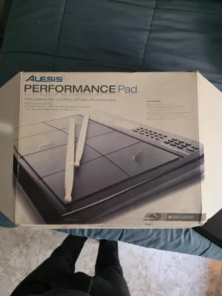 Alesis PerformancePad - Drum Machine 675200557 sol