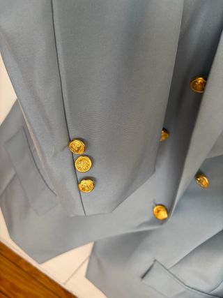 Blazer azul bebé estilo Balmain