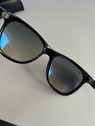 Gafas de sol Ray-Ban 4184 negras