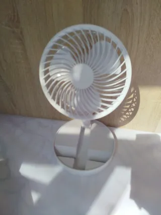 Ventilador Retráctil Blanco a batería