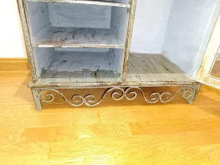 Mesa auxiliar restaurada metal y madera