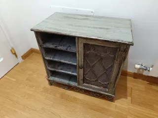 Mesa auxiliar restaurada metal y madera